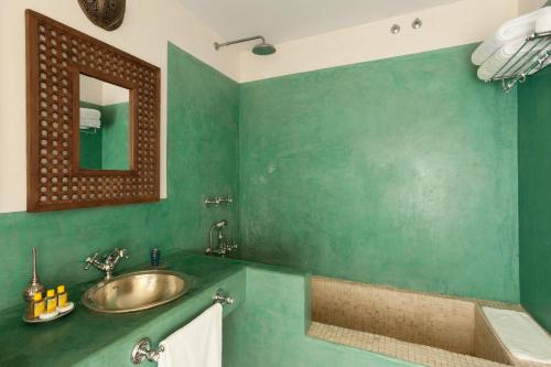 Habitación Romántica del hotel Alcoba Del Rey De Sevilla Boutique. Foto 7