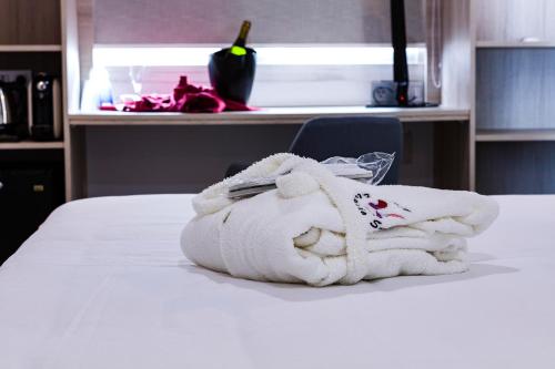 Oferta romántica - Habitación Deluxe con cama extragrande del hotel Bellavista Sevilla. Foto 7