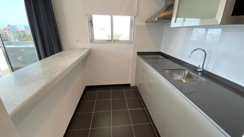 Suite Estándar (3 adultos) del hotel Coral Suites and Spa. Foto 5