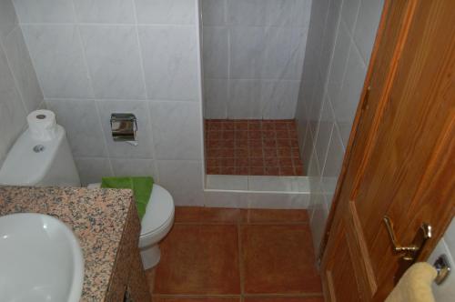 Habitación Doble Económica - 1 o 2 camas del hotel El Sombrerito. Foto 1