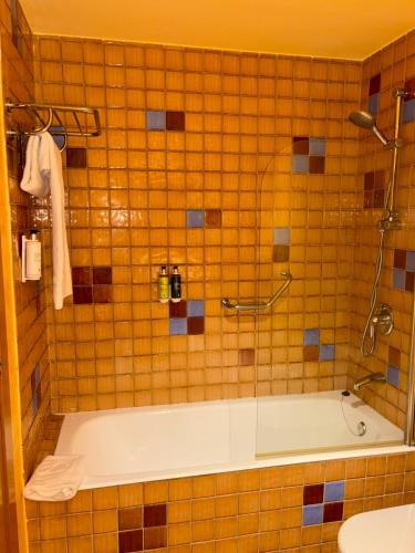 Habitación Doble del hotel Sercotel Toledo Renacimiento. Foto 3