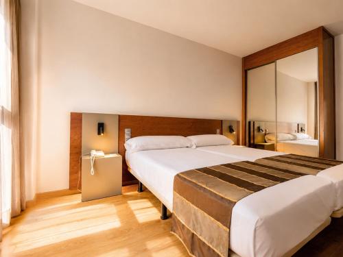 Habitación Doble Estándar del hotel Vértice Índalo Almería. Foto 4