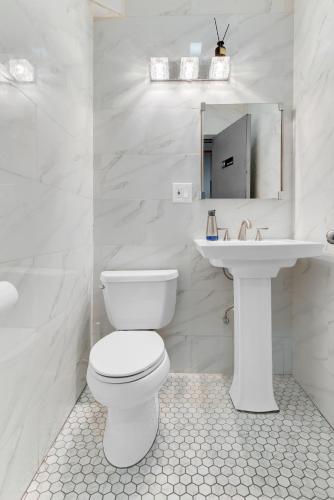 Habitación Doble Deluxe con baño compartido - No fumadores del hotel Morris Guest House. Foto 5