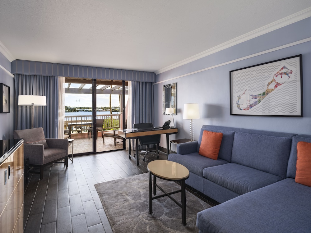 PITTS BAY SUITE DE 2 DORMITORIOS 2 Dobles 1 King, Vistas al puerto, 2 Baños, 925SF 85SM del hotel Hamilton Princess and Beach Club - A Fairmont Managed