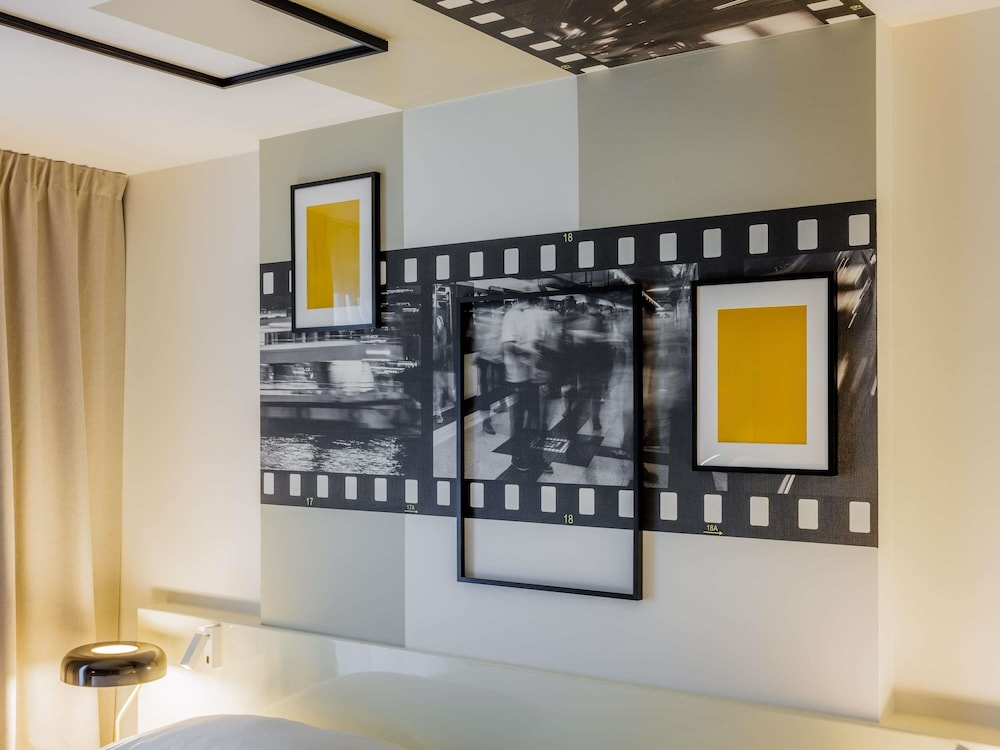 Habitación Superior de nuevo diseño con 1 cama doble del hotel ibis Styles Tallinn. Foto 2