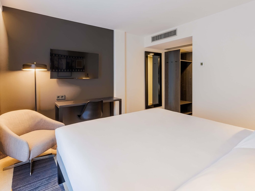 Habitación Superior de nuevo diseño con 1 cama doble del hotel ibis Styles Tallinn. Foto 5