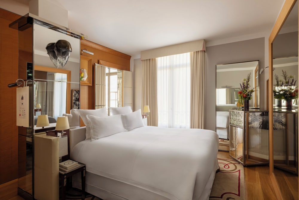 Habitación Artist del hotel Le Royal Monceau - Raffles Paris. Foto 1