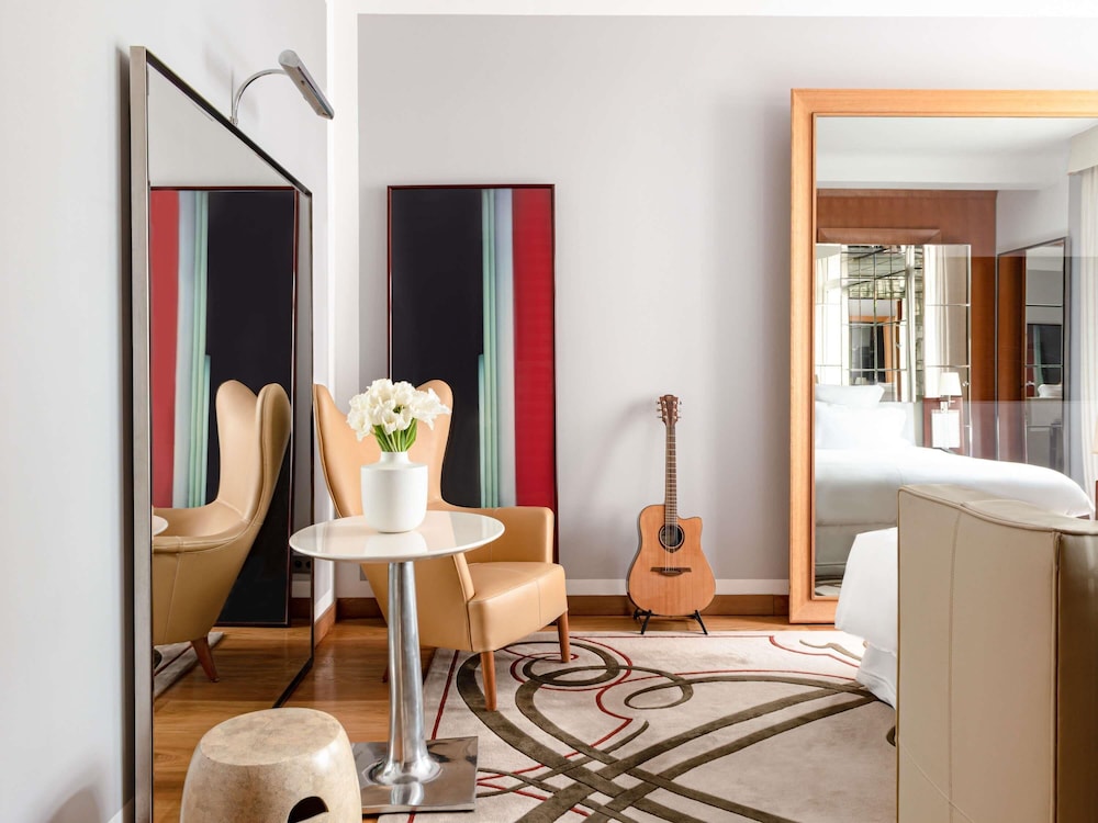 Habitación Artist del hotel Le Royal Monceau - Raffles Paris. Foto 4