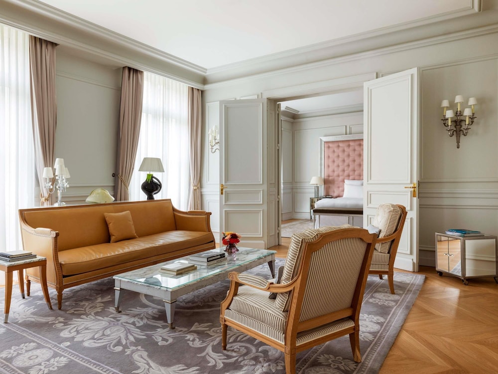 Suite Avenue Presidencial del hotel Le Royal Monceau - Raffles Paris. Foto 3