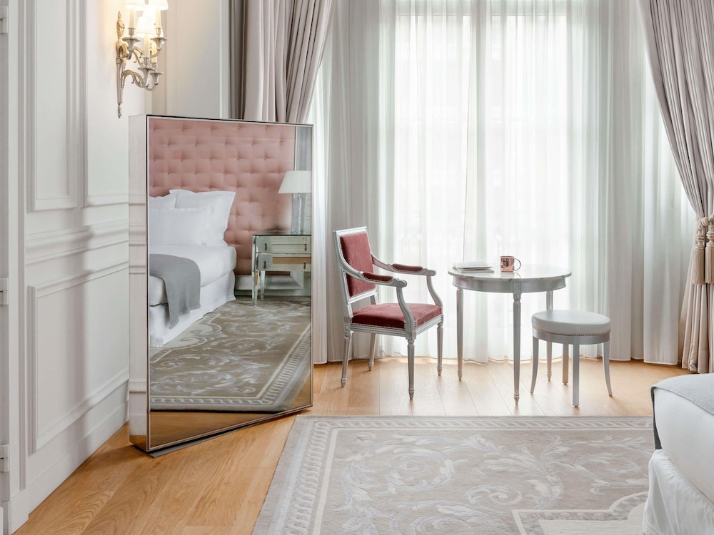 Suite Avenue Presidencial del hotel Le Royal Monceau - Raffles Paris. Foto 7
