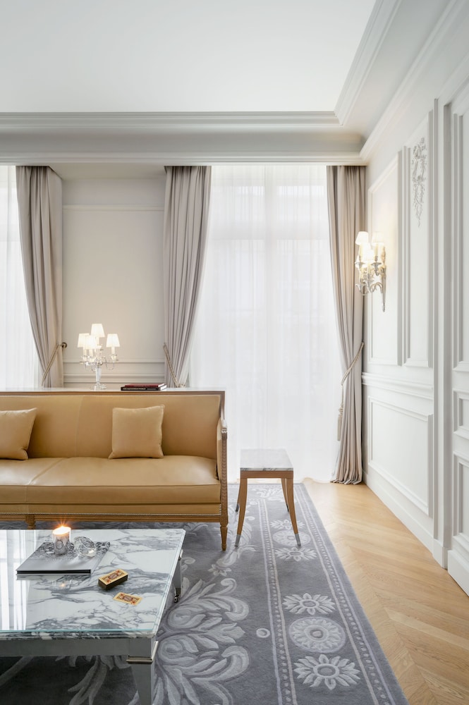 Suite Avenue Presidencial del hotel Le Royal Monceau - Raffles Paris. Foto 11