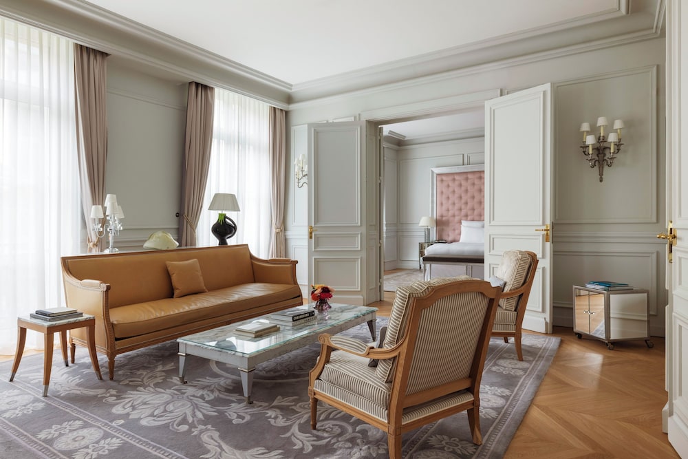 Suite Avenue Presidencial del hotel Le Royal Monceau - Raffles Paris. Foto 13