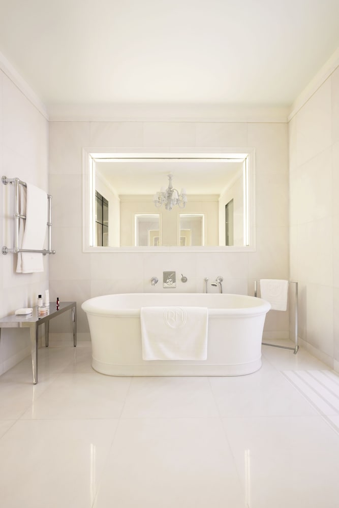 Suite Presidencial Raffles del hotel Le Royal Monceau - Raffles Paris. Foto 12