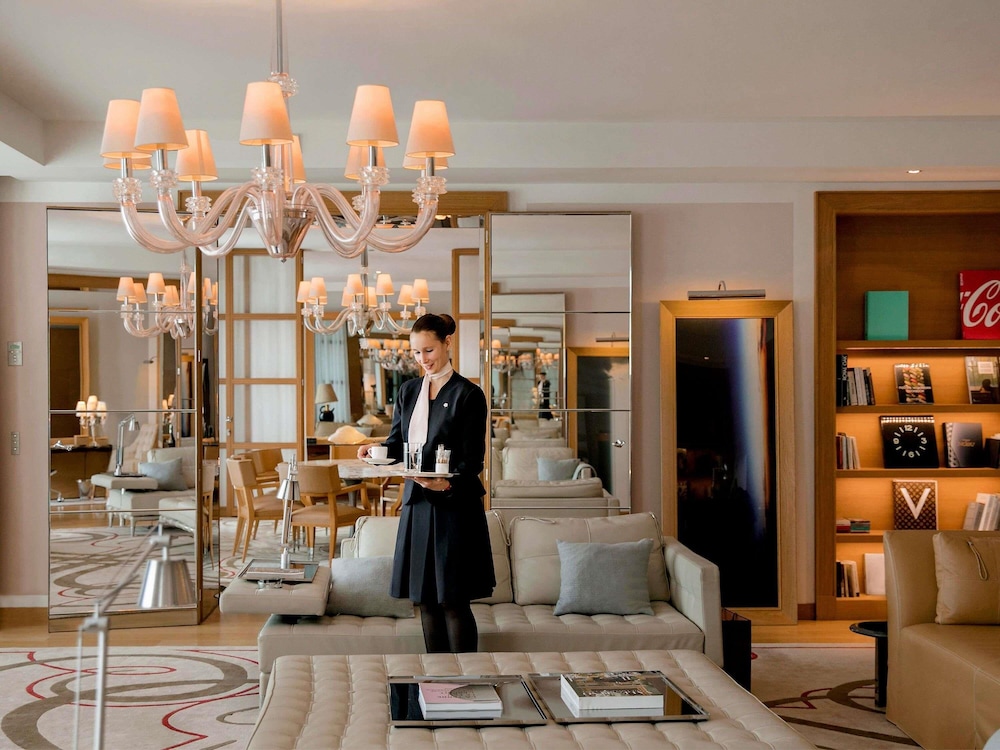Suite Presidencial Katara del hotel Le Royal Monceau - Raffles Paris. Foto 5