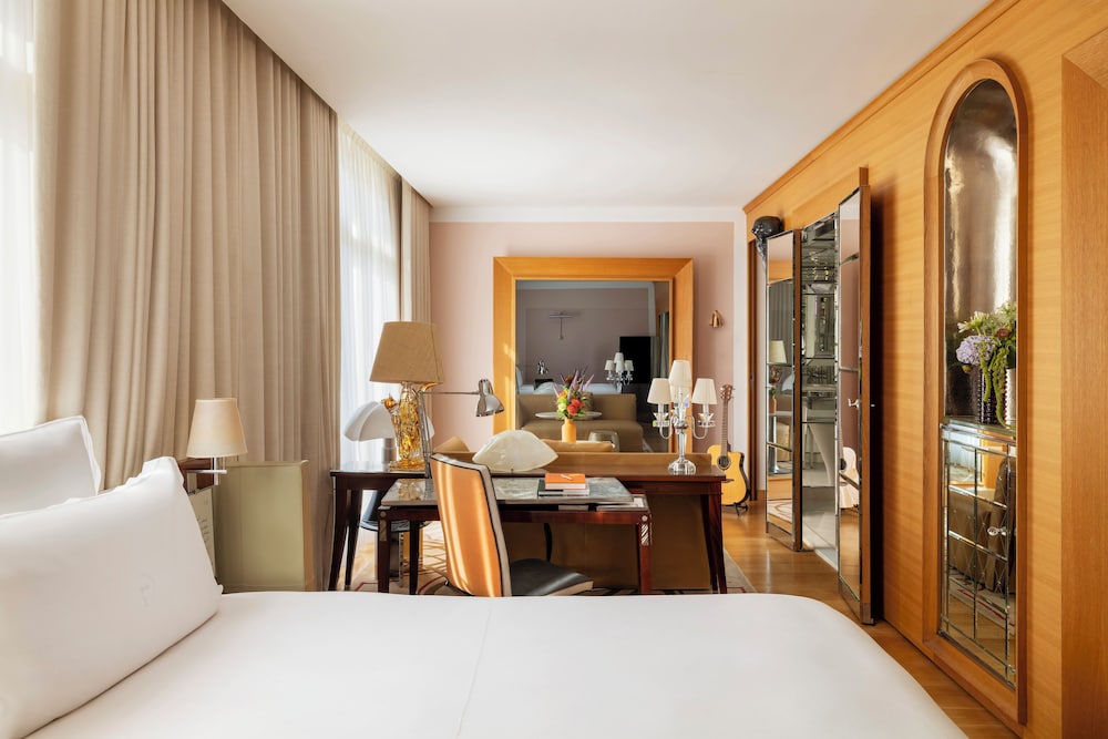 Habitación Executive del hotel Le Royal Monceau - Raffles Paris. Foto 1