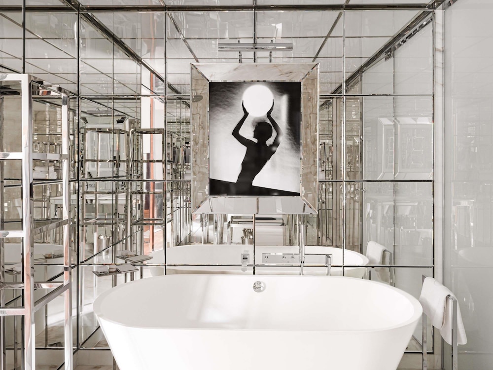 Habitación Executive del hotel Le Royal Monceau - Raffles Paris. Foto 4