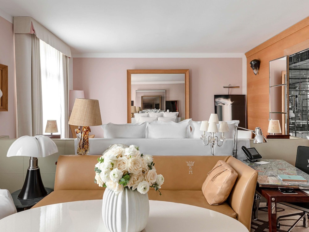 Suite Junior del hotel Le Royal Monceau - Raffles Paris. Foto 4