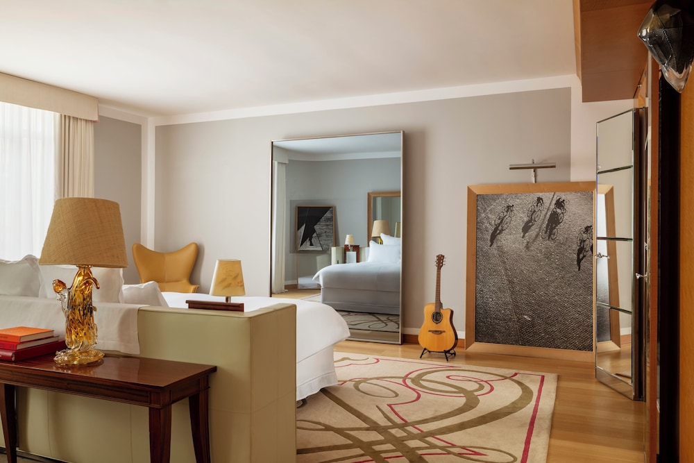 Suite Gallery del hotel Le Royal Monceau - Raffles Paris. Foto 2