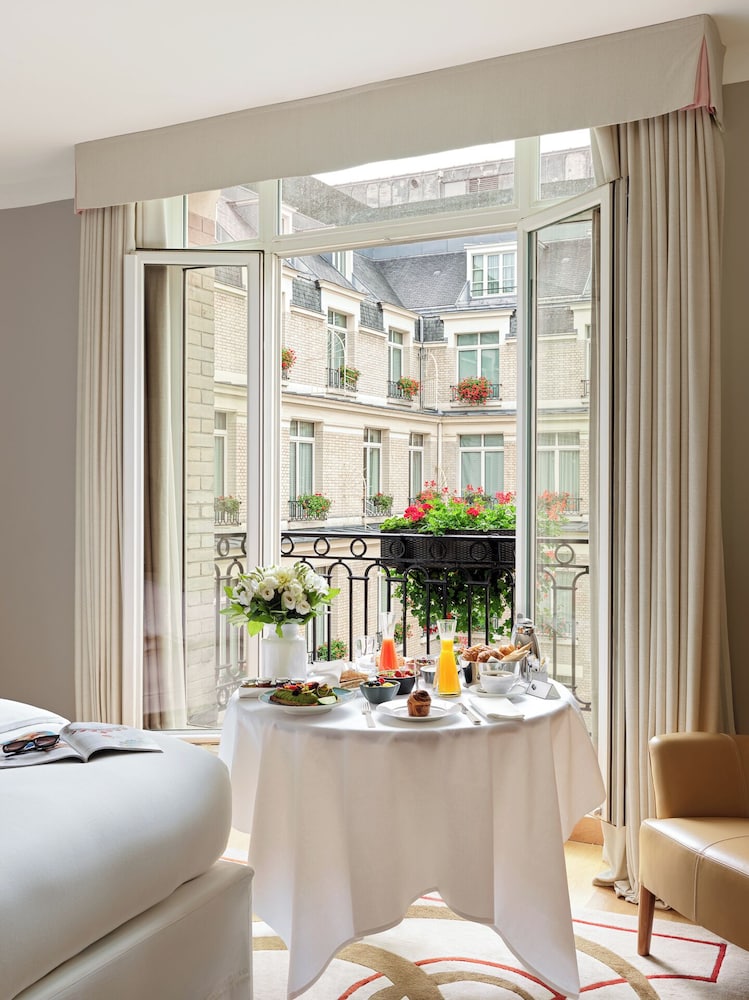 Suite Gallery del hotel Le Royal Monceau - Raffles Paris. Foto 3