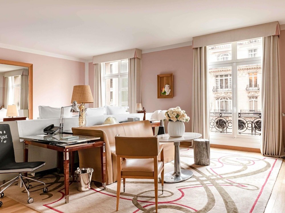 Suite Gallery del hotel Le Royal Monceau - Raffles Paris. Foto 7