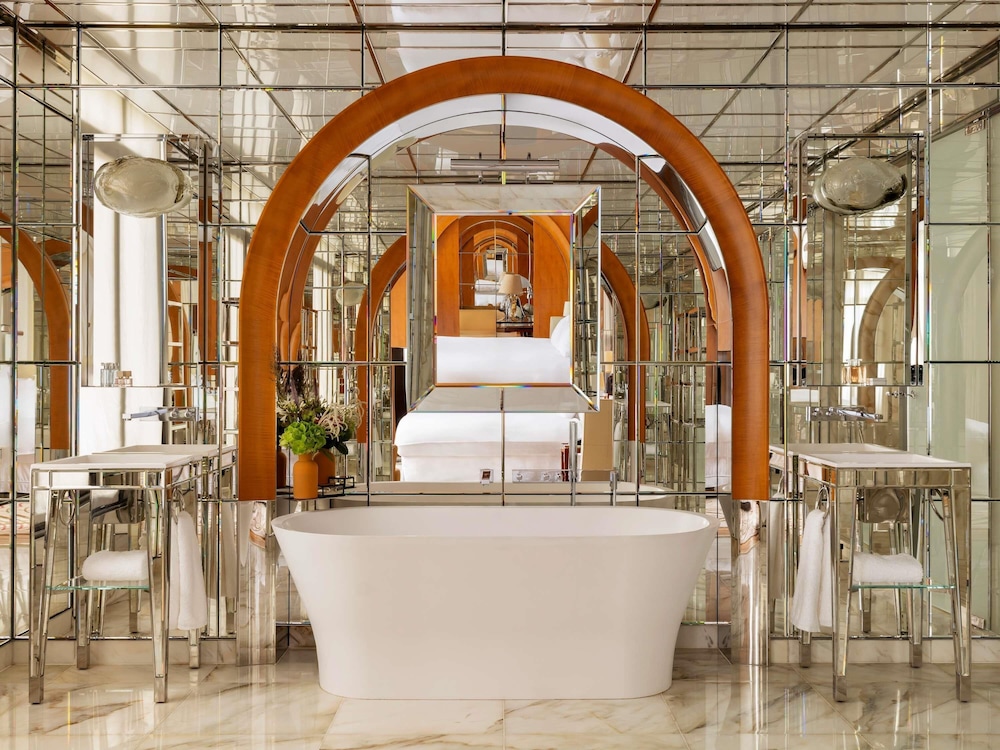 Suite Signature del hotel Le Royal Monceau - Raffles Paris. Foto 2