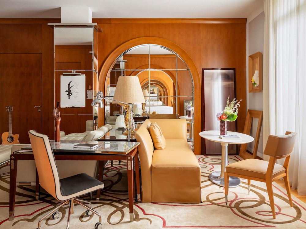 Suite Signature del hotel Le Royal Monceau - Raffles Paris. Foto 3