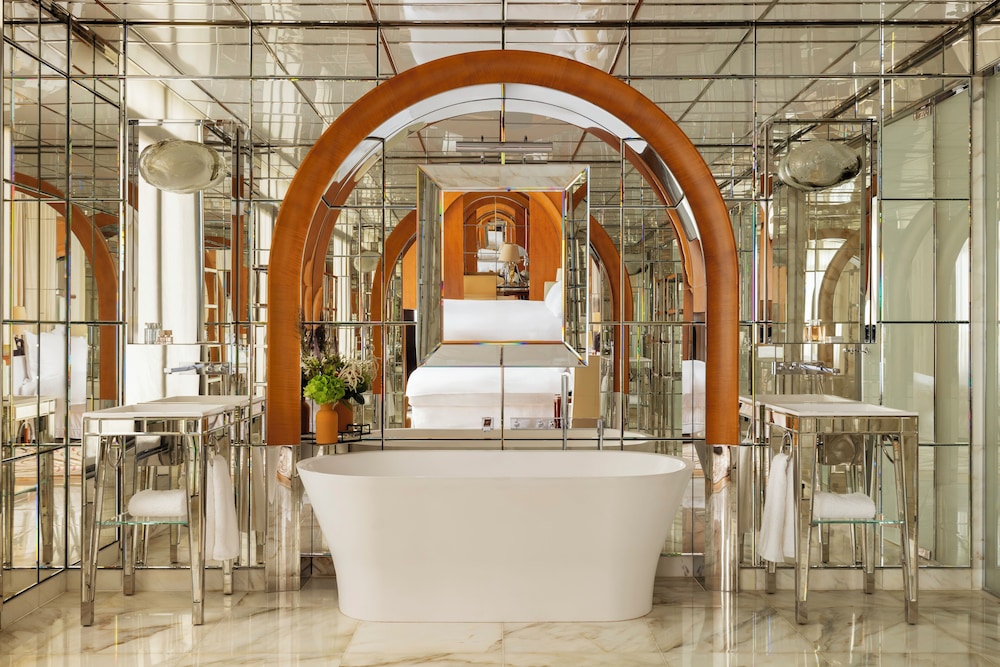 Suite Signature del hotel Le Royal Monceau - Raffles Paris. Foto 5
