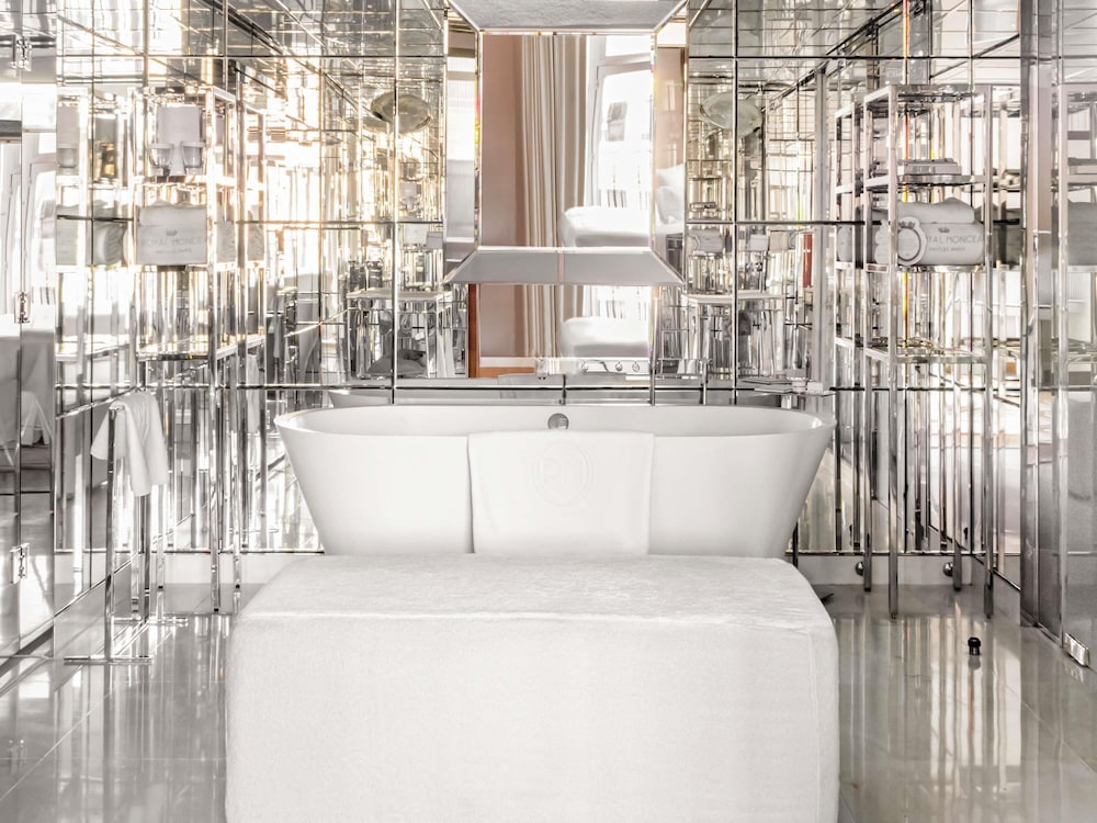 Suite Lifestyle del hotel Le Royal Monceau - Raffles Paris. Foto 4
