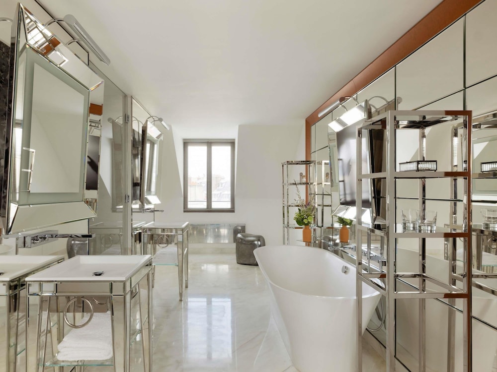 Suite Ray Charles del hotel Le Royal Monceau - Raffles Paris. Foto 7