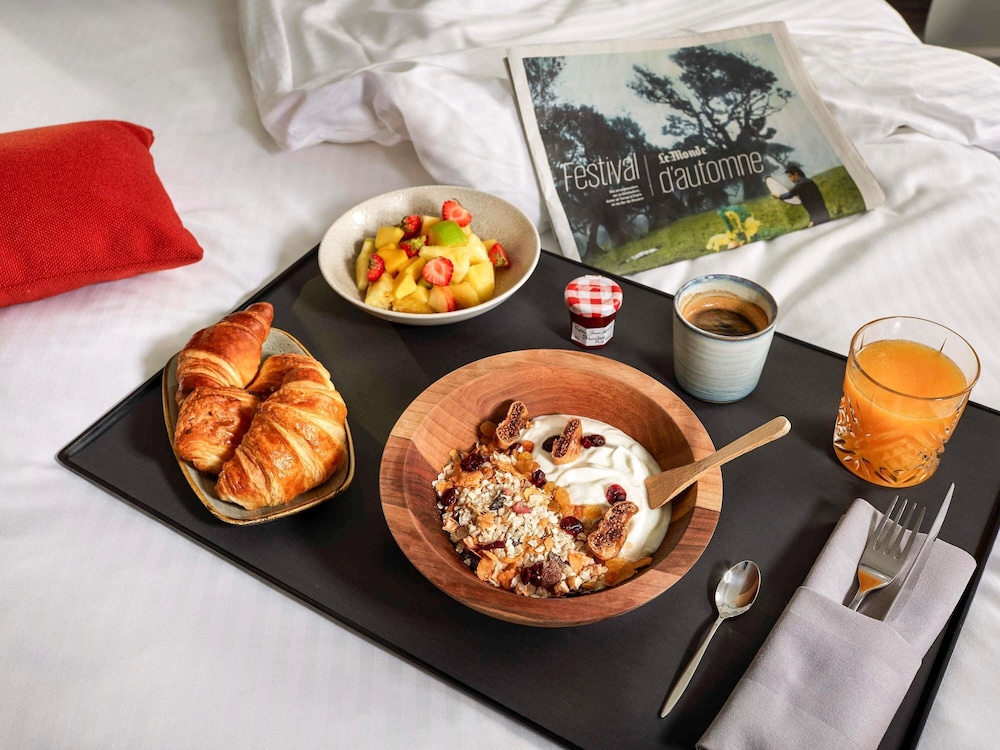 Habitación ejecutiva, 1 cama de matrimonio con sofá cama del hotel Novotel Les Halles. Foto 4