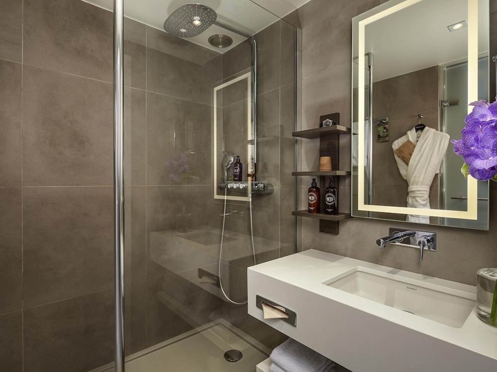 Habitación ejecutiva con 2 camas individuales, 2 camas individuales del hotel Novotel Les Halles. Foto 5