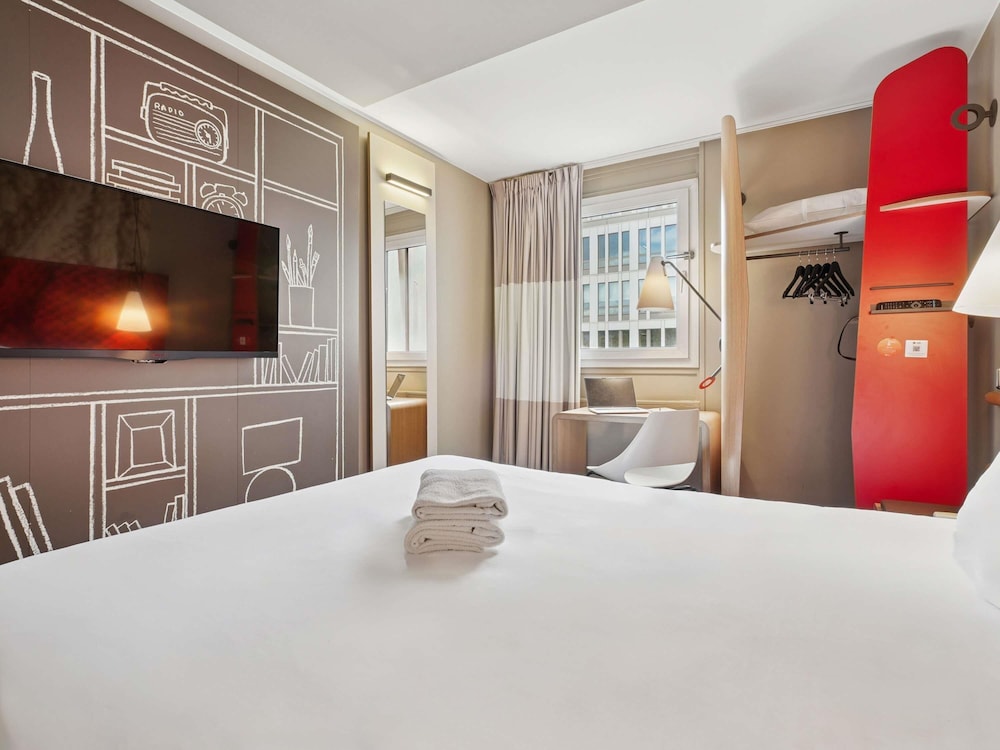 Habitación Estándar con 1 cama doble del hotel Ibis Paris Porte D'orléans. Foto 3
