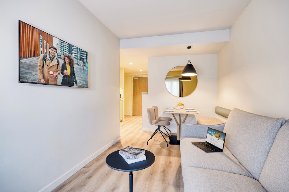 Apartamento 1 habitación Sofá Cama incluido 1 Cama doble kitchenette Normal del hotel Citadines Paris Les Halles. Foto 2