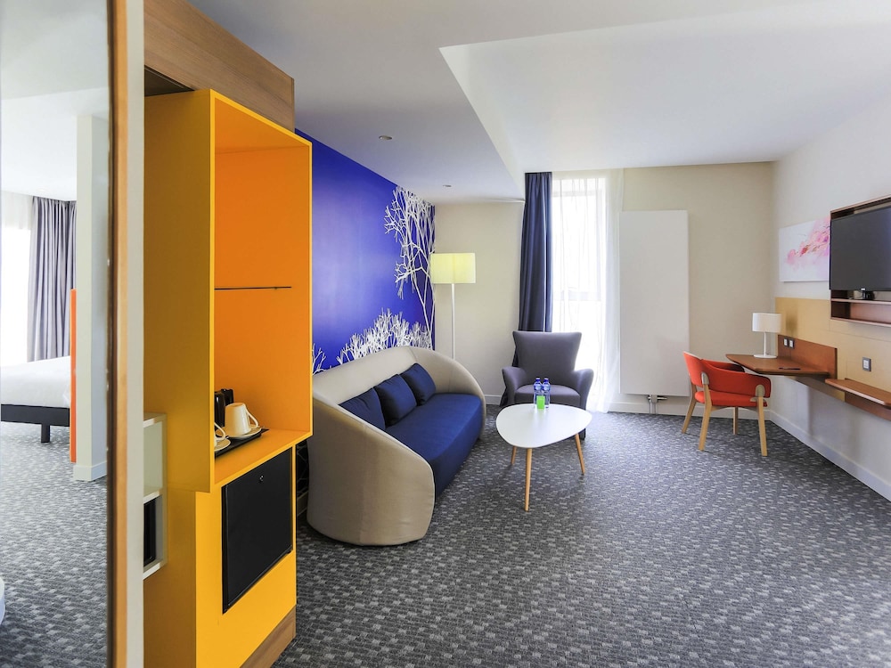 Suite con cama doble del hotel Ibis Styles Ulaanbaatar. Foto 5