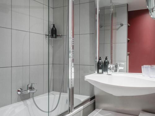Estudio Superior con balcón del hotel Adagio Paris Bercy Village. Foto 4