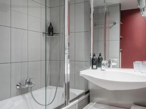 Estudio Superior con balcón del hotel Adagio Paris Bercy Village. Foto 16