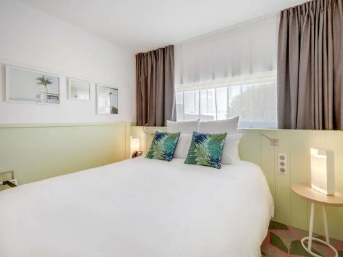 Habitación Doble Estándar con litera del hotel Mercure Orly Airport. Foto 3