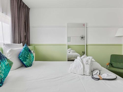 Habitación Doble Privilege del hotel Mercure Orly Airport. Foto 4