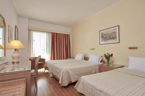 Habitación Familiar Estándar del hotel Candia. Foto 3