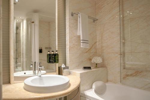 Interconnecting Melia Room del hotel Melia Athens. Foto 3
