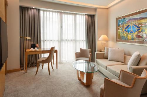 Suite Junior Executive del hotel Melia Athens. Foto 22