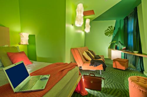 Habitación Triple del hotel Abitart. Foto 3