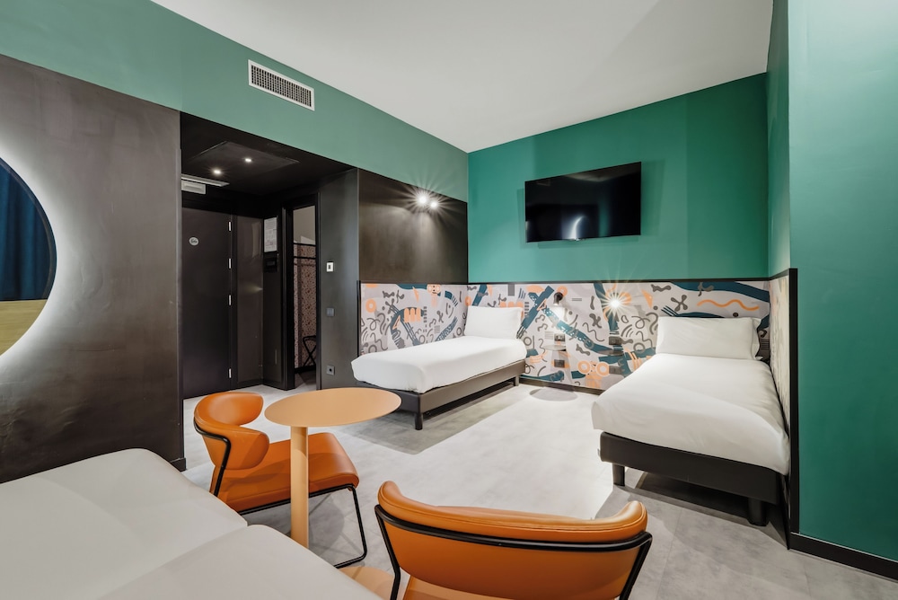 Habitación Familiar del hotel Ibis Styles Roma Aurelia. Foto 2