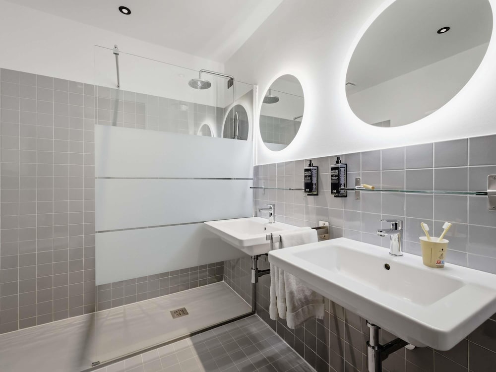 Habitación Familiar del hotel Ibis Styles Roma Aurelia. Foto 5