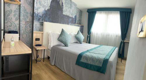 Habitación Doble Superior con Balcón del hotel Graspo De Ua. Foto 1