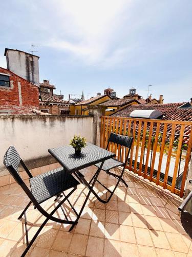 Habitación Doble Superior con Balcón del hotel Graspo De Ua. Foto 6
