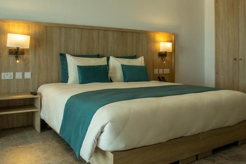 Habitación Doble Estándar - 1 o 2 camas del hotel Ramla Bay Resort. Foto 1