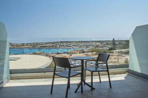 Habitación Doble Superior con vistas al mar - 1 o 2 camas del hotel Ramla Bay Resort. Foto 3