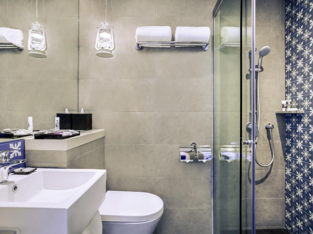 Habitación Superior con 1 cama doble del hotel Mercure Singapore On Stevens