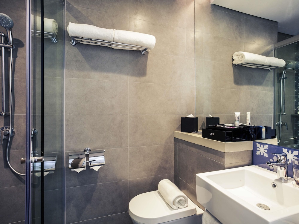 Suite Privilegiada con 1 cama King del hotel Mercure Singapore On Stevens. Foto 2